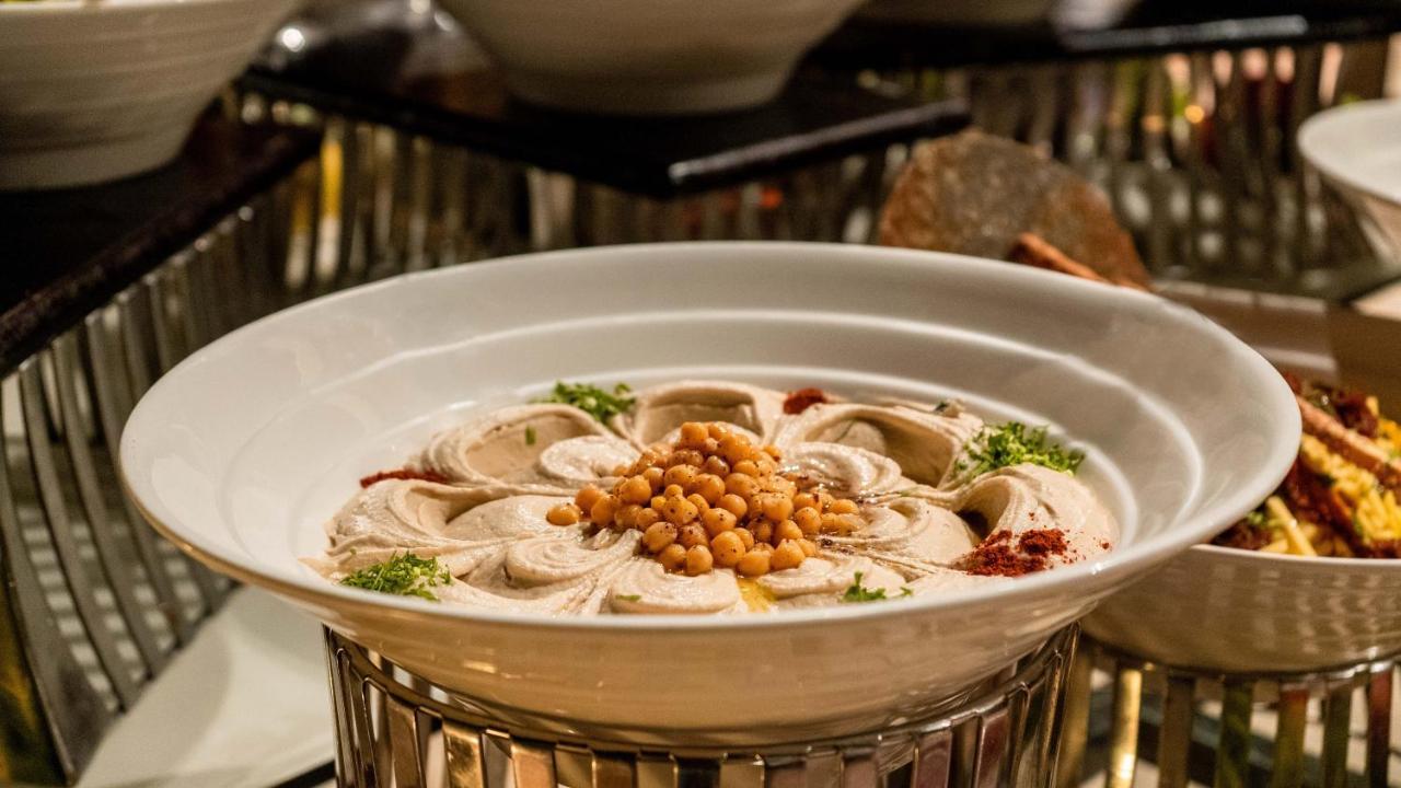 Oryx Hotel Akaba Eksteriør bilde Hummus